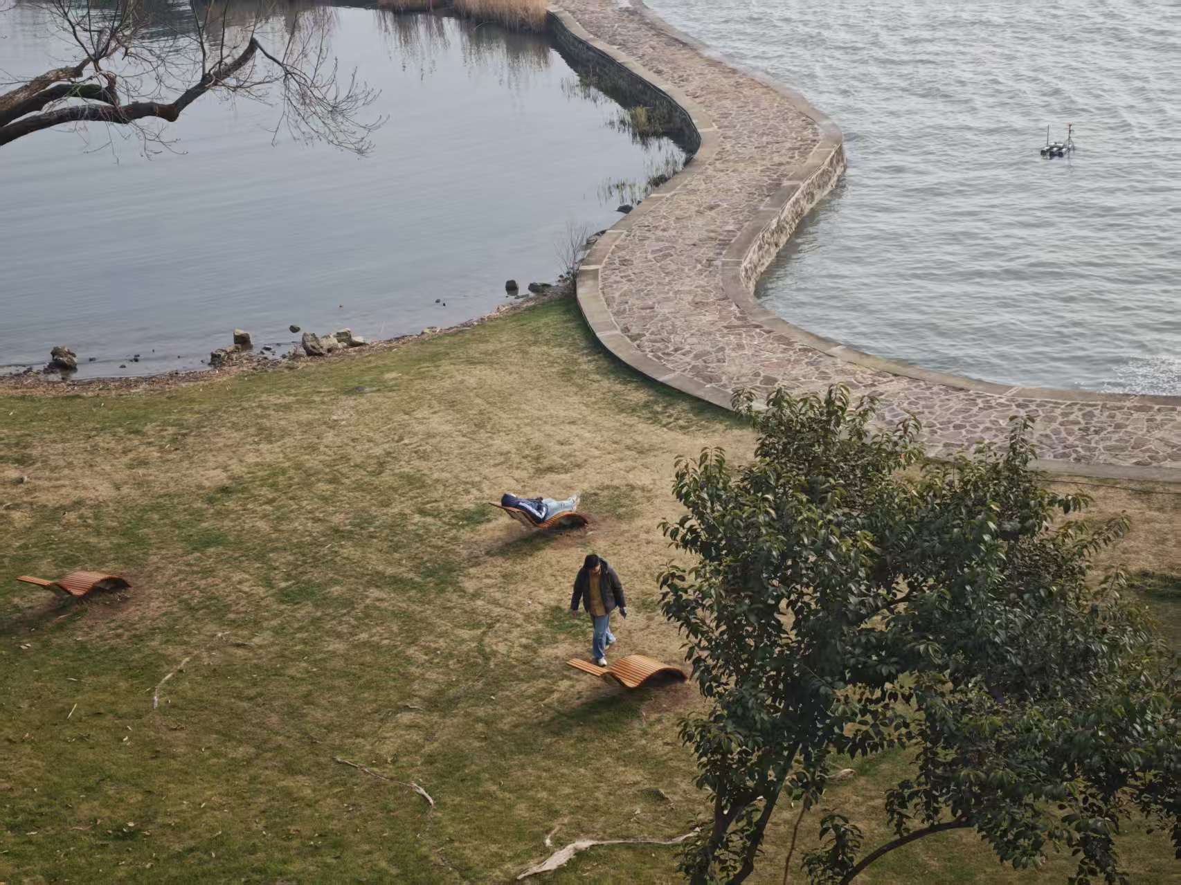 What a relief at Taihu Lake, Wuxi City.